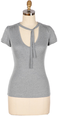 Anthropologie: Shoelace V-Neck :  tee simple