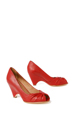 Cupid's Arrow Peep-Toes
