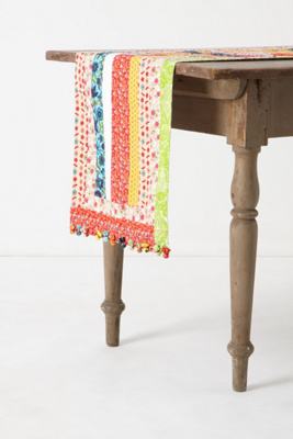 Quilting Circle Table Runner