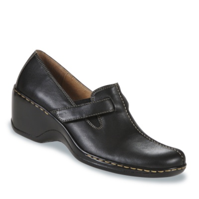 SoftSpots Women's Ilana Slip-Ons  black w/d-e