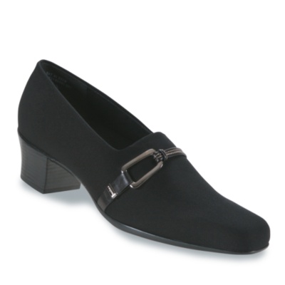 Munro Women's Cindi Slip-Ons  black n/2a
