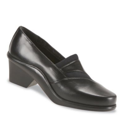 Curvetures Women's Carol Slip-Ons