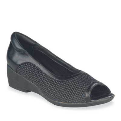 Beacon Women's Allison Slip-Ons
