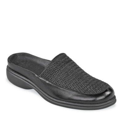 Beacon Women's Carrie Clogs
