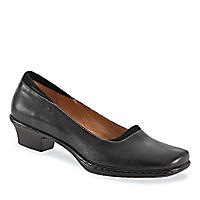 SoftSpots Women's Sable Pumps