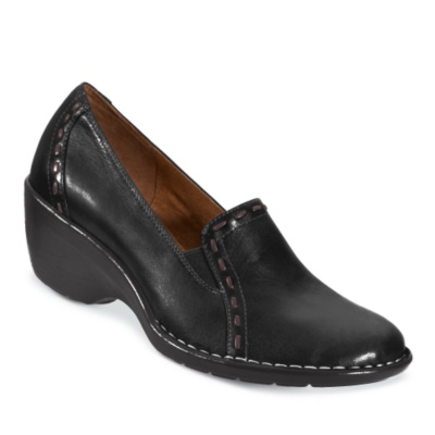 SoftSpots Women's Oda Slip-Ons