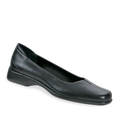 SoftSpots Women's Darrah Flats