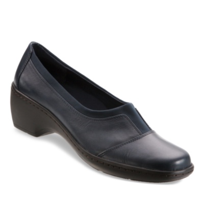 Easy Spirit Women’s Kirian Slip-Ons - 73696