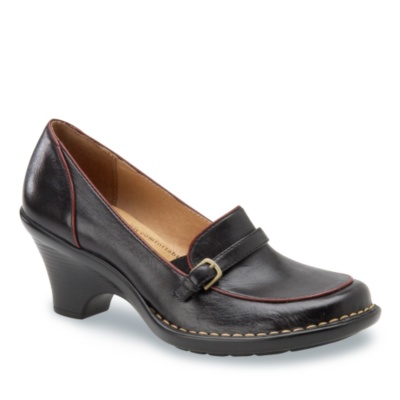 SoftSpots Women's Devon Loafers