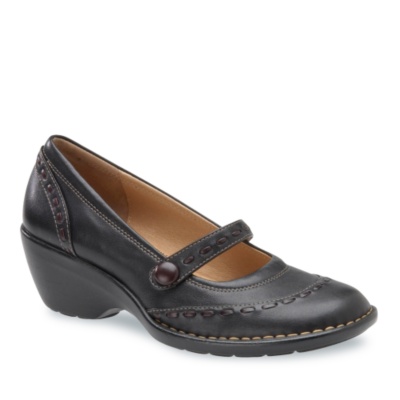SoftSpots Women's Oreon Mary Janes