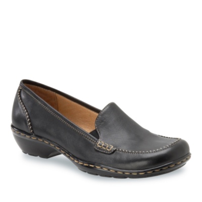 SoftSpots Women's Odette Loafers