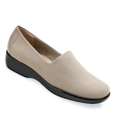 Walking Cradles Womens Sharp Slip-Ons  light taupe w/d