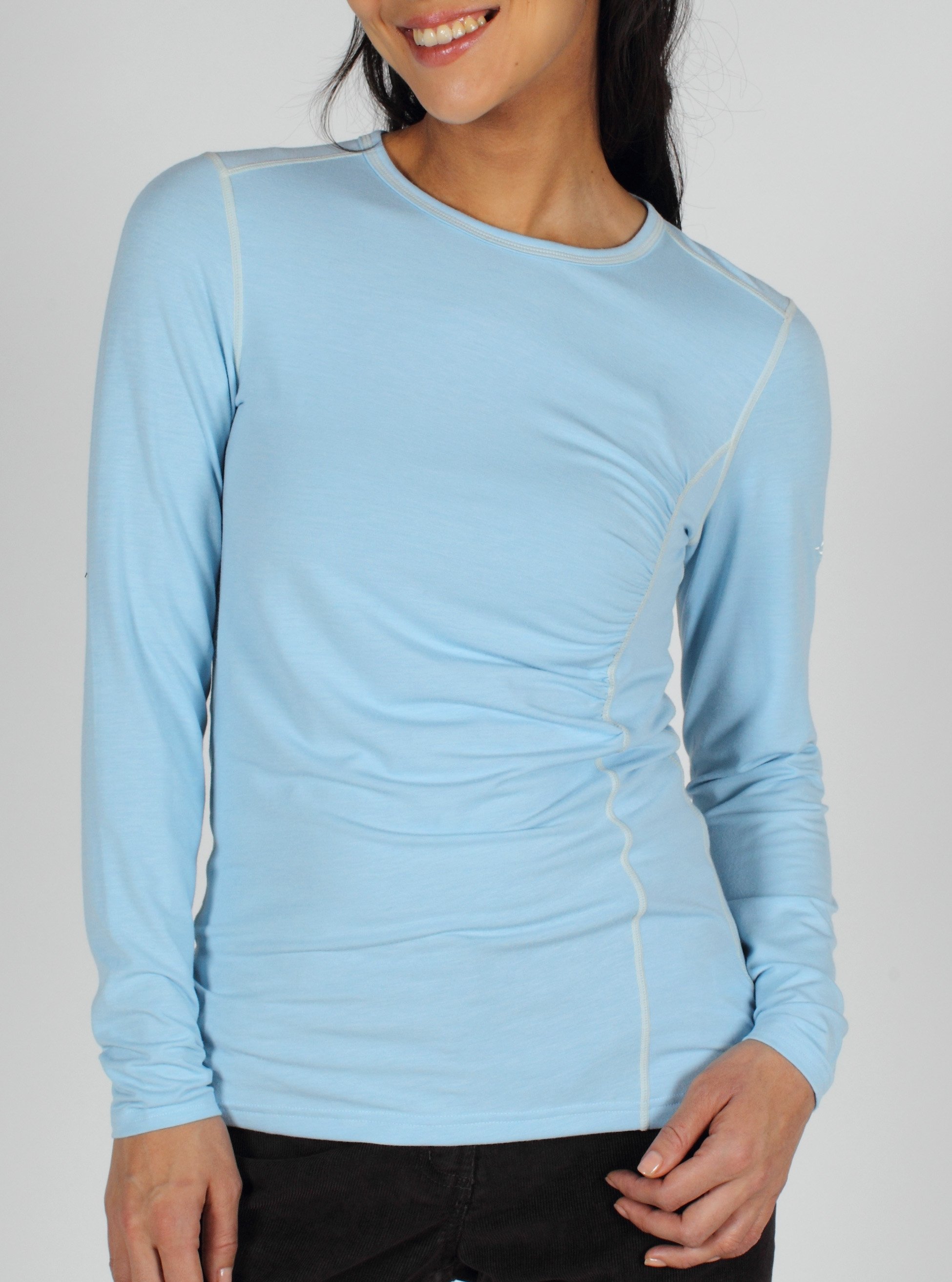 The functional, sporty Teanaway Crew shirt pairs the performance of a base ...