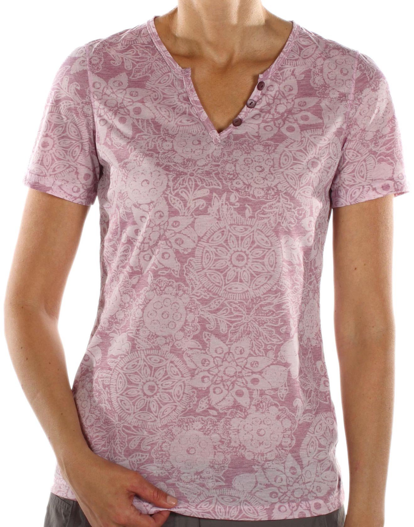 This techy collection will stay as fresh as its flowery print. The aZa ...