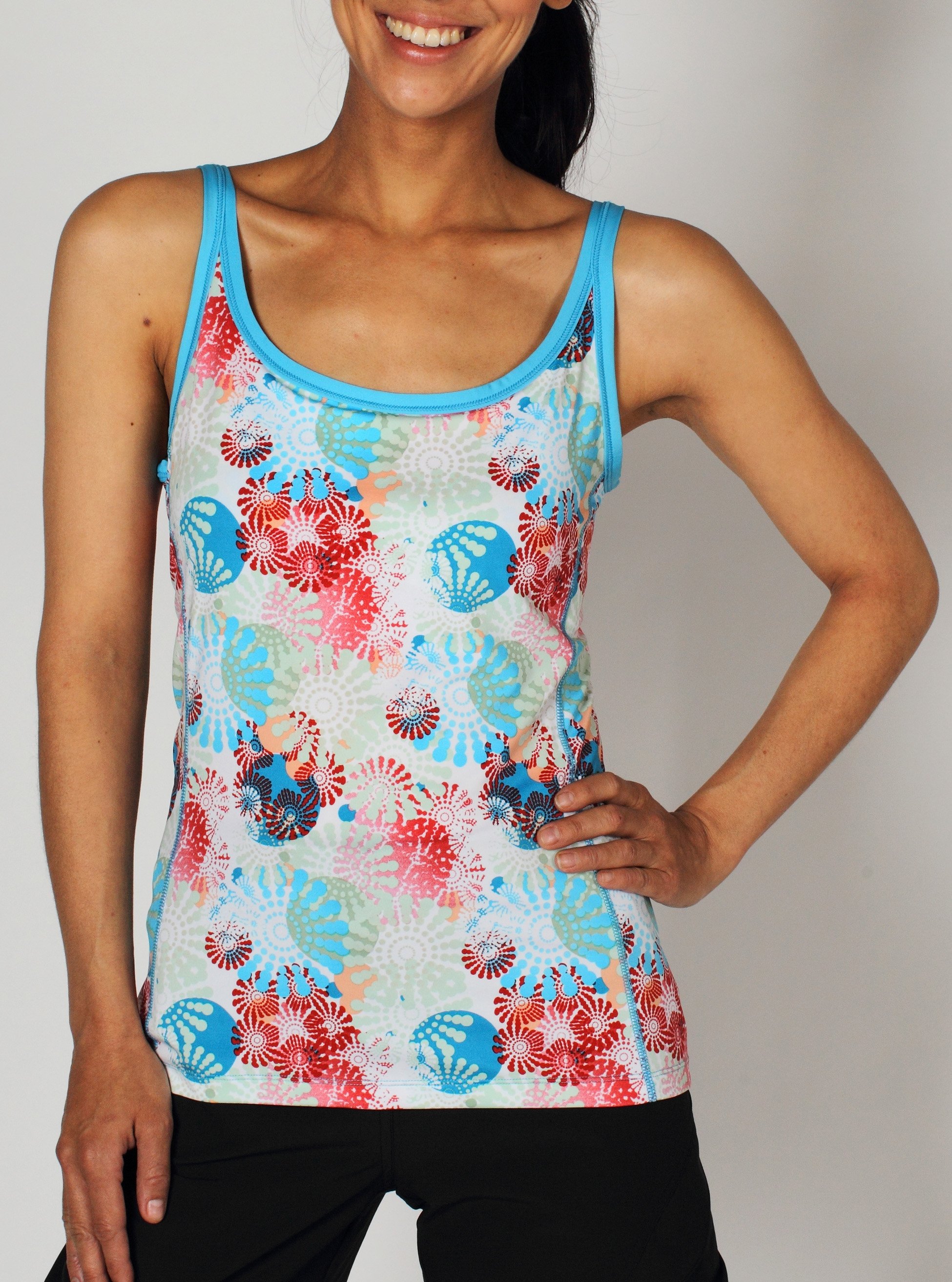 The Sol Cool™ Pinwheel Tank brings some summer fun to any adventure. This ...