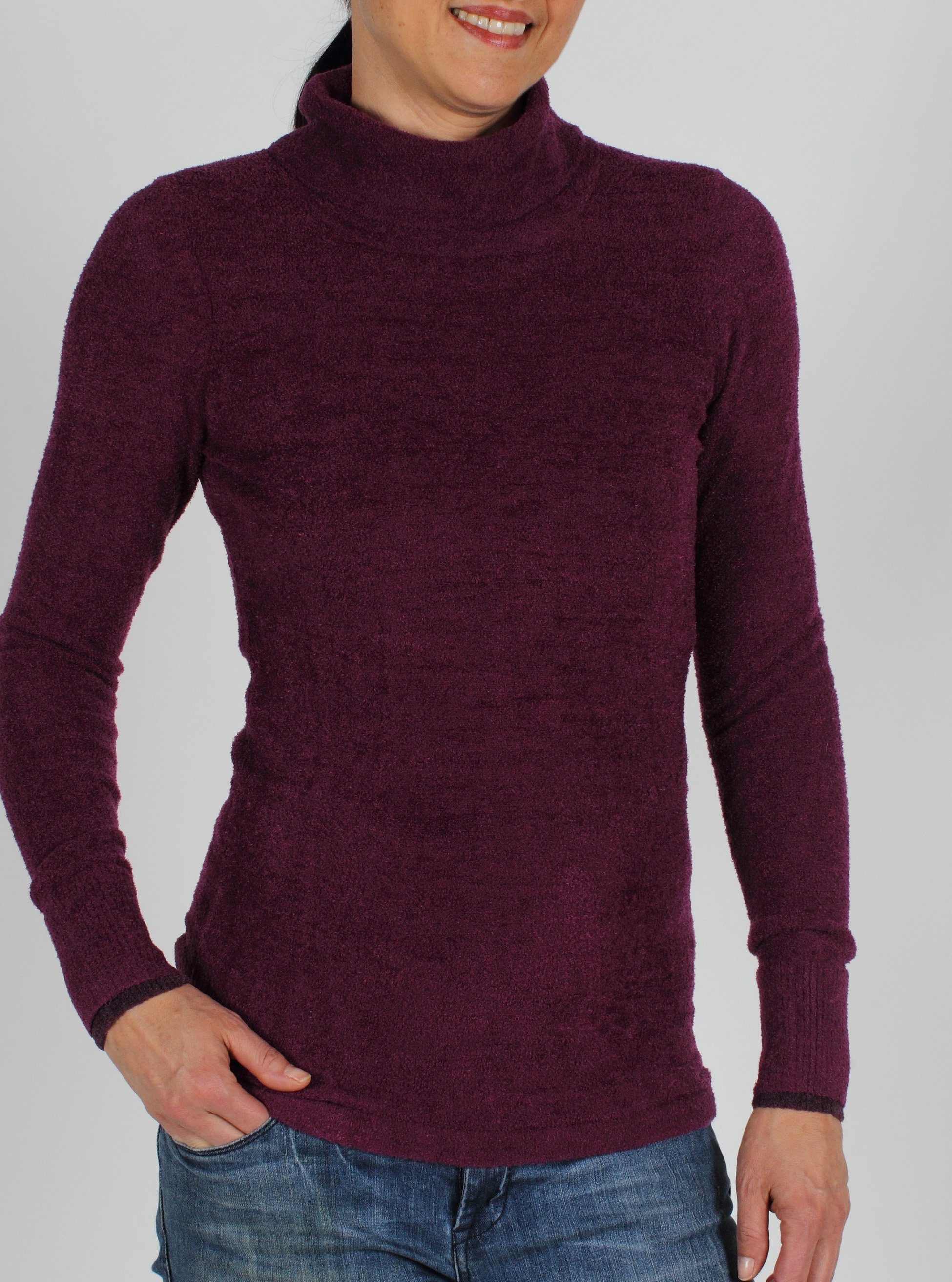 Wrap yourself in the buttery soft chenille feather-fleece Irresistible Neska ...