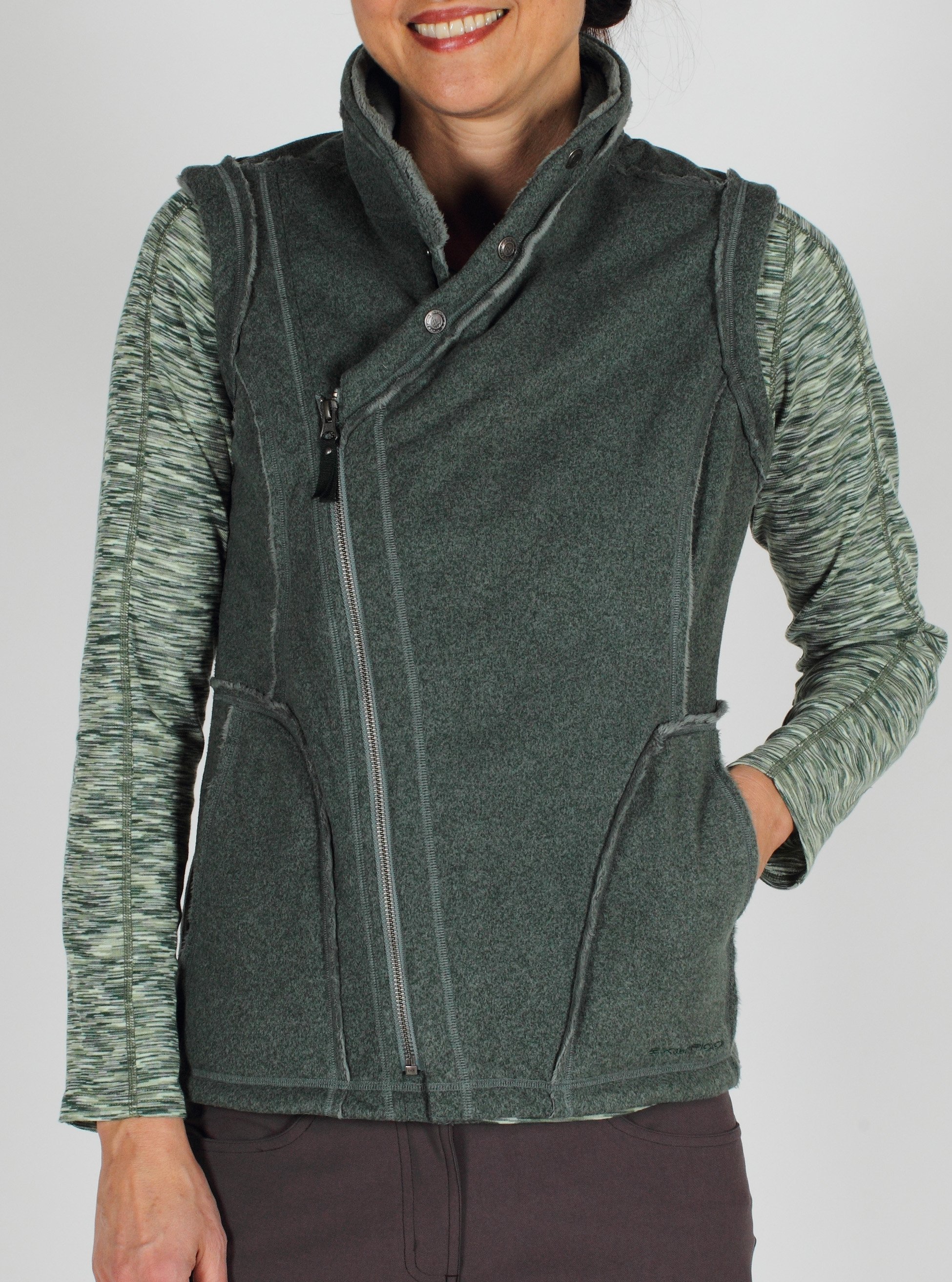 The raw edging, flat locked stitching, and heathered fleece of the Persian ...