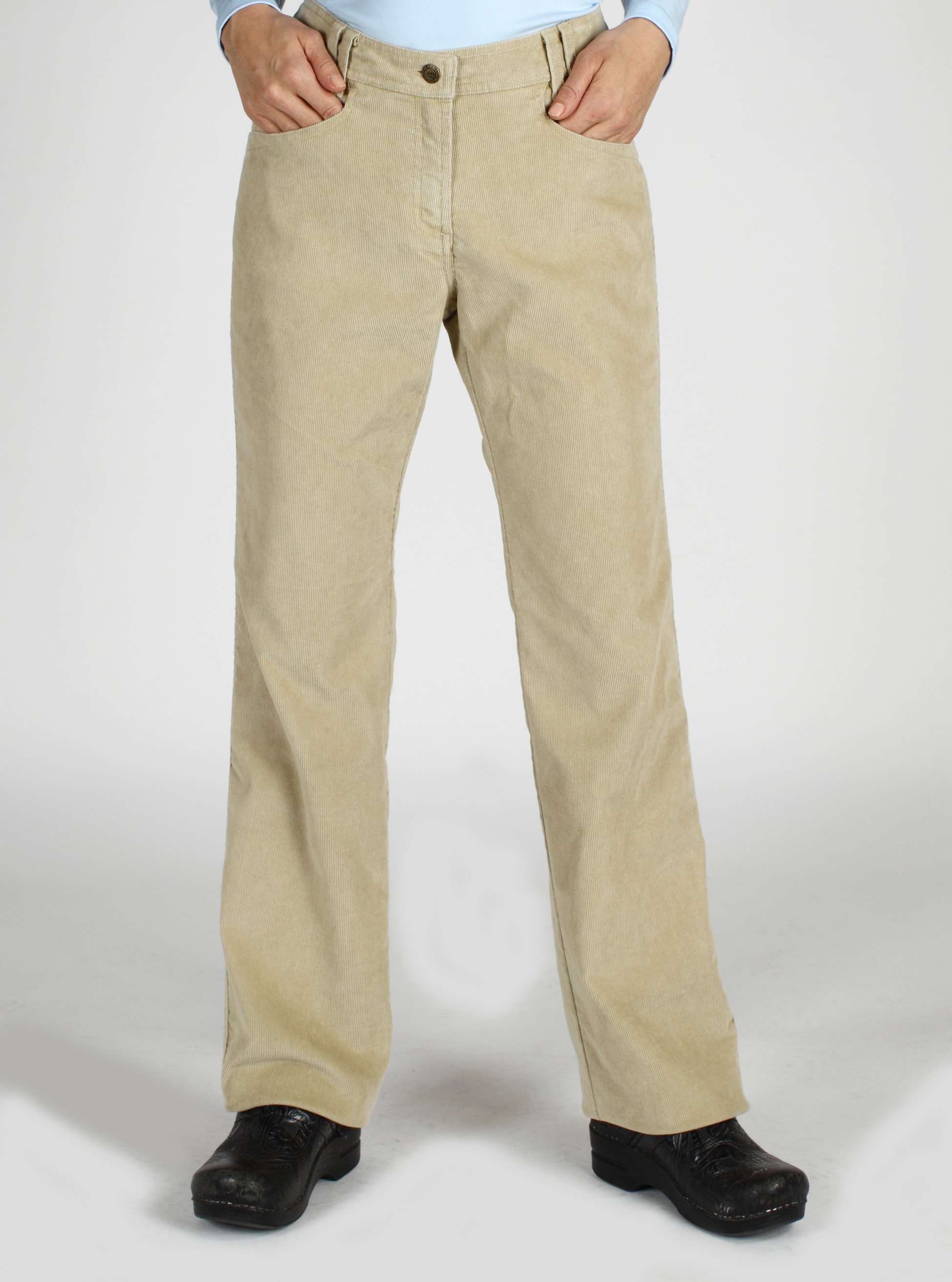 The ideal inseam length to see the sights with classic jean styling, the ...