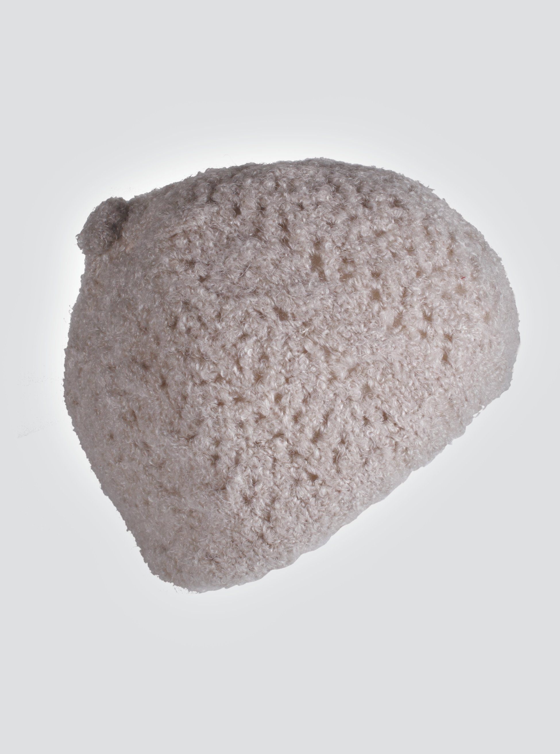 The Chaleur Boucle Beanie is warmth in a stylish package. The boucle wool ...