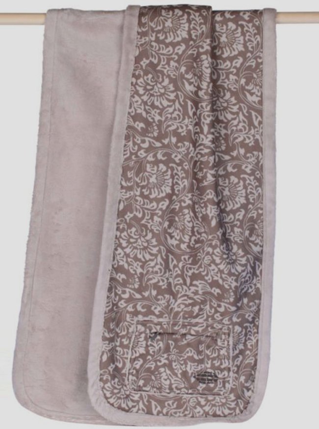 Stay stylish and cozy with the Persian Fleece scarf. Featuring soft fleece ...