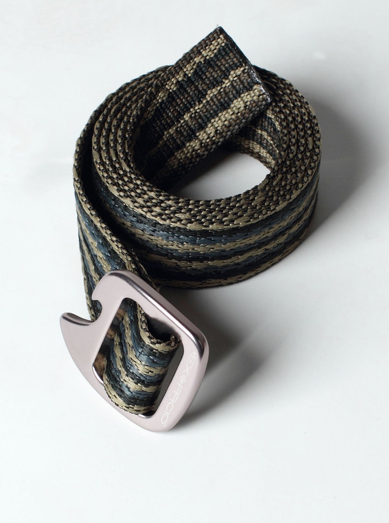 The ExO Tap Cap Belt is the perfect accessory for any thirsty adventurer. The...