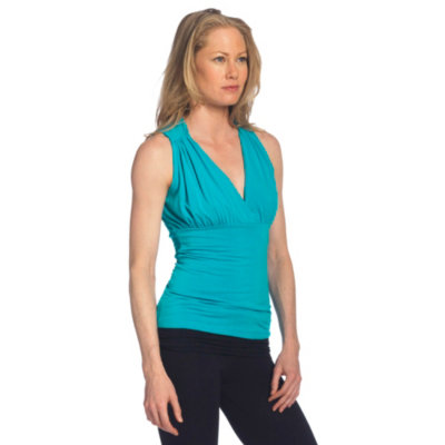 Crossover sleeveless tank
