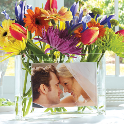 Cheap Glass Vases  Wedding Centerpieces on Personalized Glass Wedding Photo Centerpiece Vase