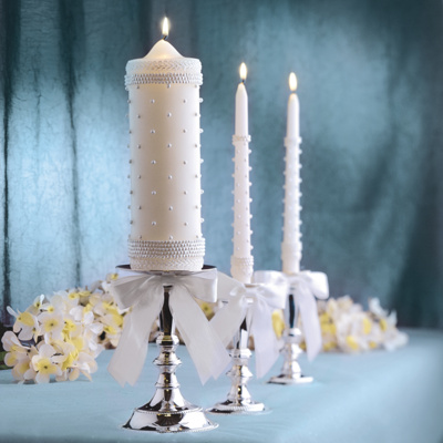 Scattered Pearl Pillar and Tapers
