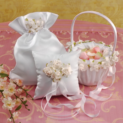 Rose-Trimmed Ring Pillow