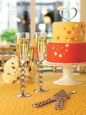 Open Weave Hearts Toasting Flutes