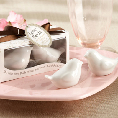 Lovebirds Salt & Pepper Shaker Favors