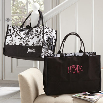 Monogrammed Tote on Personalized Damask Bridesmaid Totes   Personalized Damask Totes