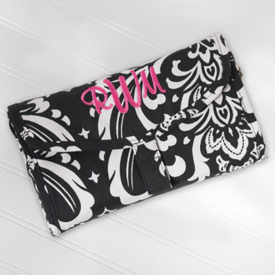 Bridesmaids Accessories on Damask Hanging Accessories Bag For Bridesmaids   Bridesmaid Gifts