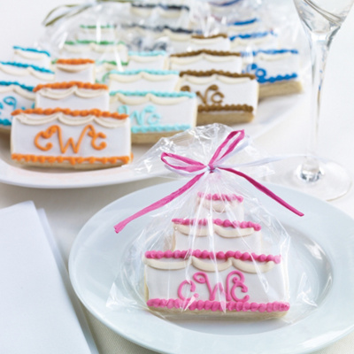 Wedding Cake Favors on Personalized Wedding Cake Cookie Wedding Favor   Wedding Favors