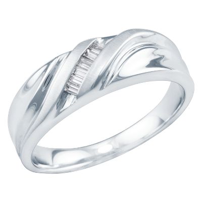 1/7ct TW Men's Baguette Diamond Ring