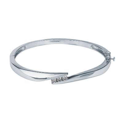 1/3ct TW Three-Diamond Bracelet