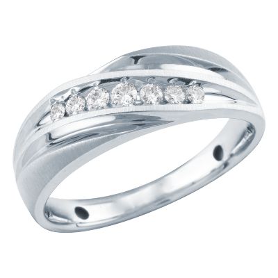 1/4ct TW Luxury Fit Men's Diamond Ring