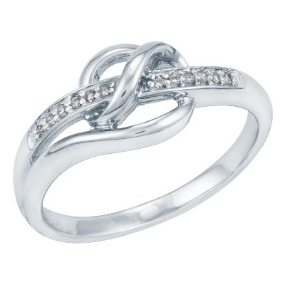 .05ct TW Round Diamond Ring