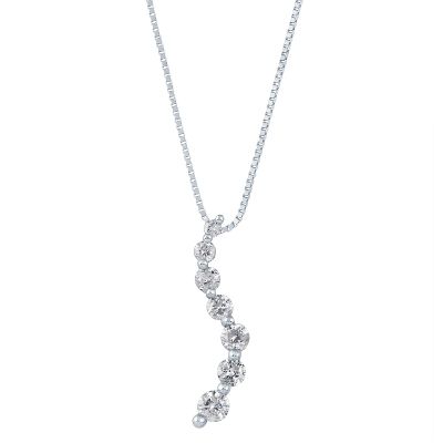1/4ct TW Graduated Round Diamond Pendant