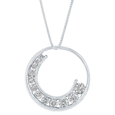 3/4ct TW Graduated Circle Diamond Pendant