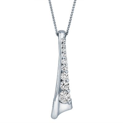 3/4ct TW Graduated Diamond Pendant