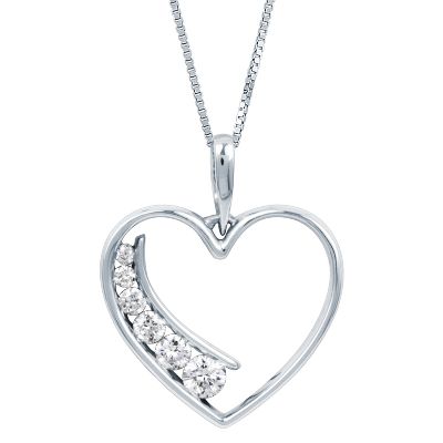 1/3ct TW Heart-Shaped Graduated Diamond Pendant