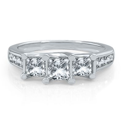 1 1/2ct TW Three-Diamond Anniversary Ring