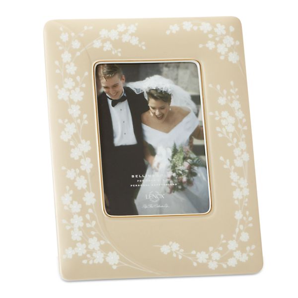 "Lenox Bellina Gold™ 5x7 Frame"
