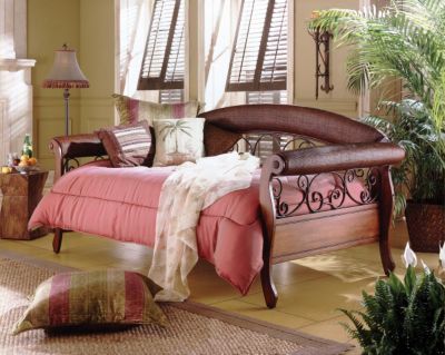 SAIGON AUTUMN BROWN DAYBED