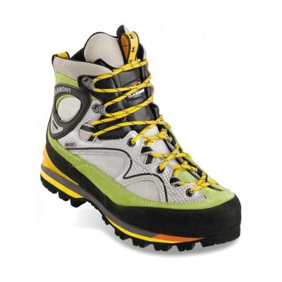 photo: Garmont Women's Tower GTX