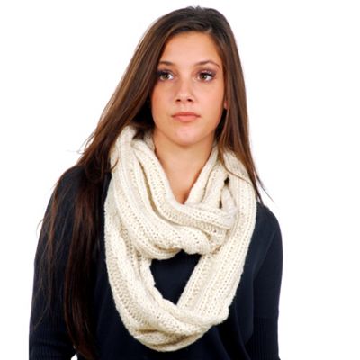 Moosejaw Women's The Shosanna Cable Knit Loop Scarf