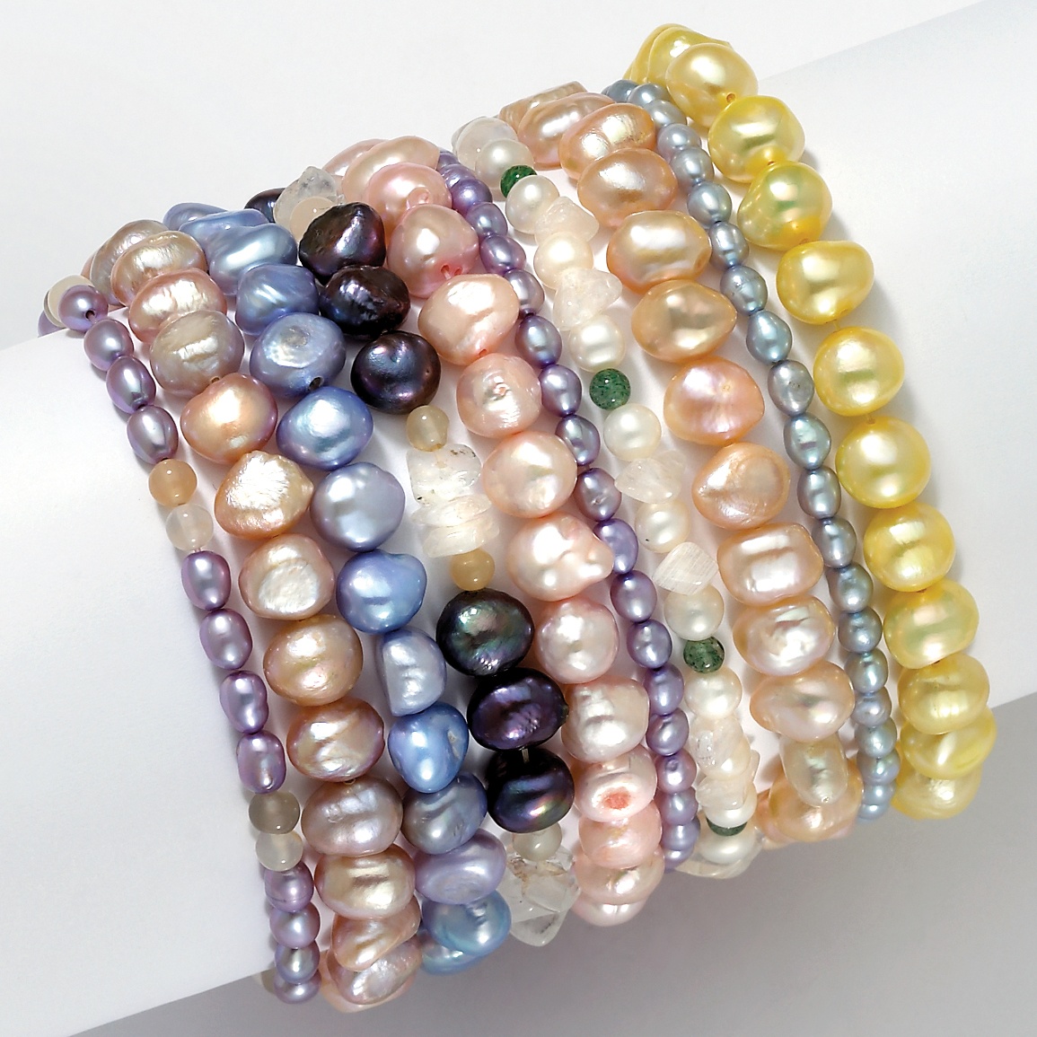 10-Piece Pearl Bracelet Set 7"