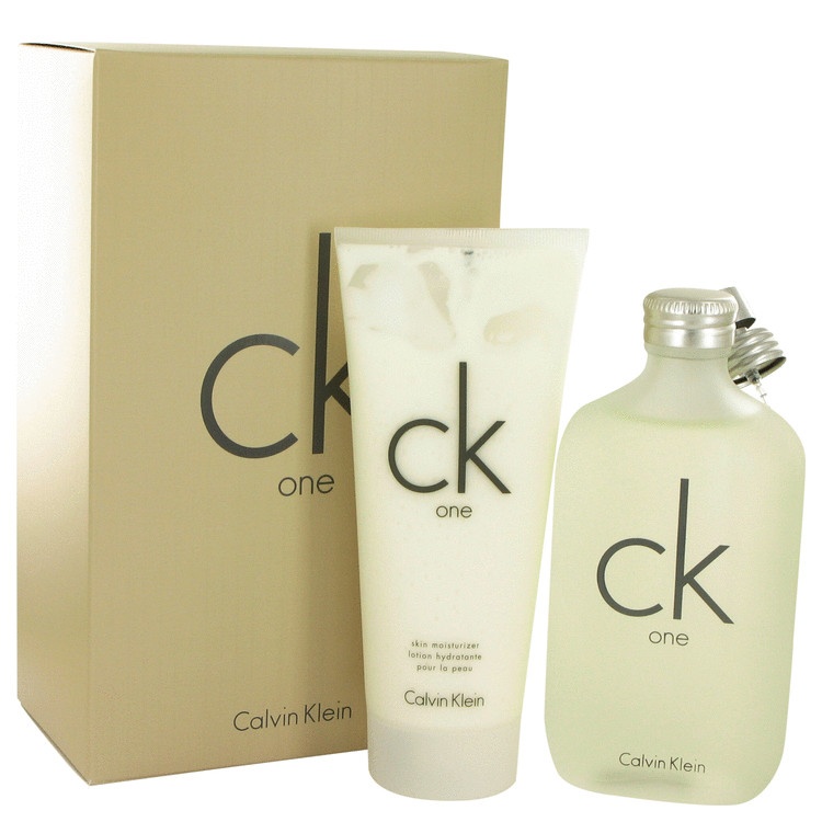 CK ONE by Calvin Klein for Men Gift Set -- 6.7 oz Eau De Toilette Spray _ 8.5...