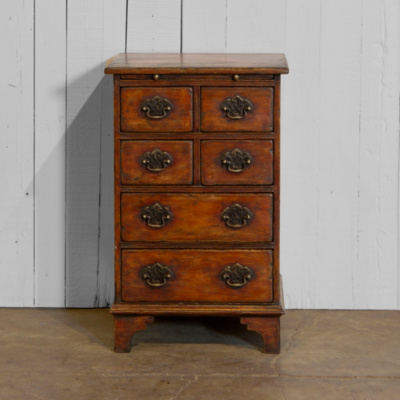 George Ii Bachelor's Chest